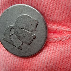 *NWT* KARL LAGERFELD PARIS Luxe Dina Skinny Jean Flamingo Jeggings w/Icon Button